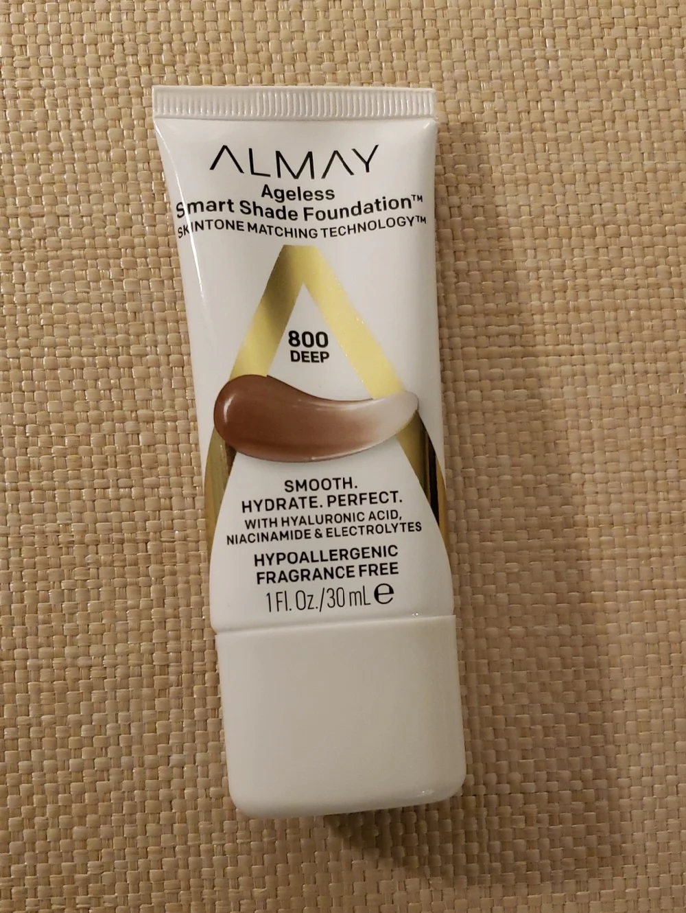 🛍 Almay Smart Shade Foundation 800 Deep -  With Skin Tone Matching Technology